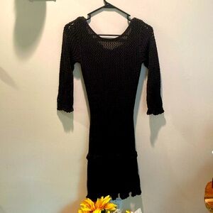 Black quarter sleeved knit dress